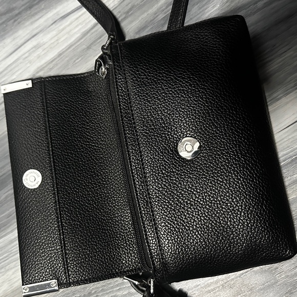 BNWOT Calvin Klein Foldover Flap Crossbody Bag - Picture 6 of 13